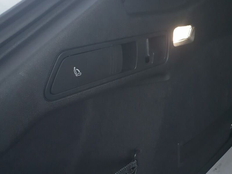 More views of Audi A6 Avant e-tron