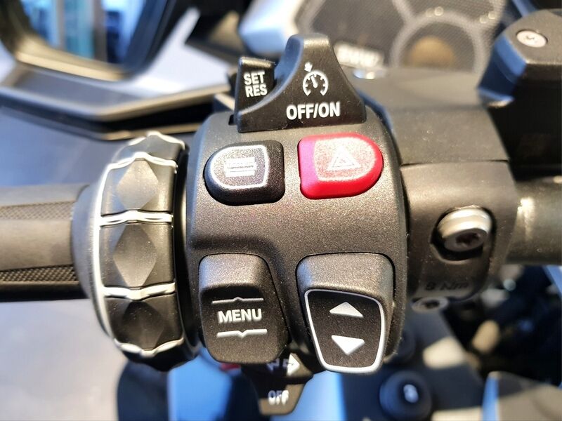 More views of BMW R 1300 RT