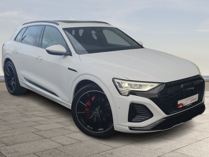 More views of Audi Q8 e-tron