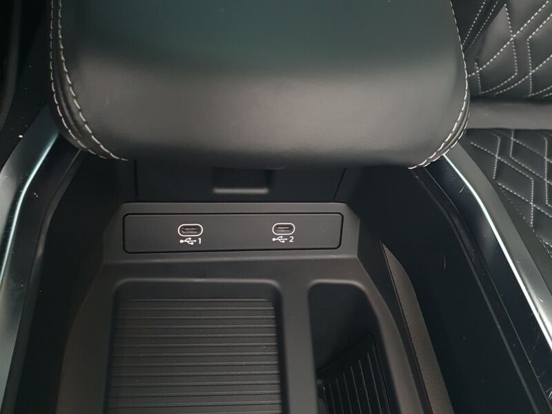 More views of Audi Q8 e-tron