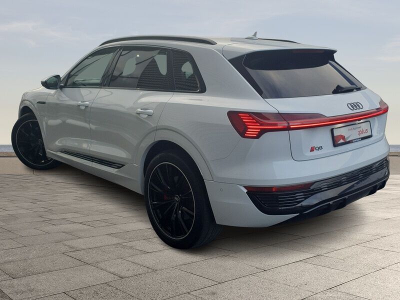 More views of Audi Q8 e-tron