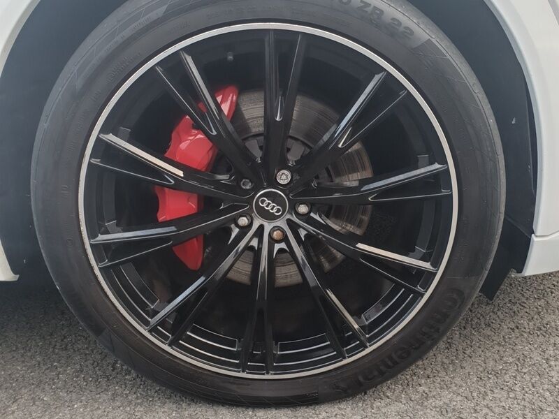 More views of Audi Q8 e-tron