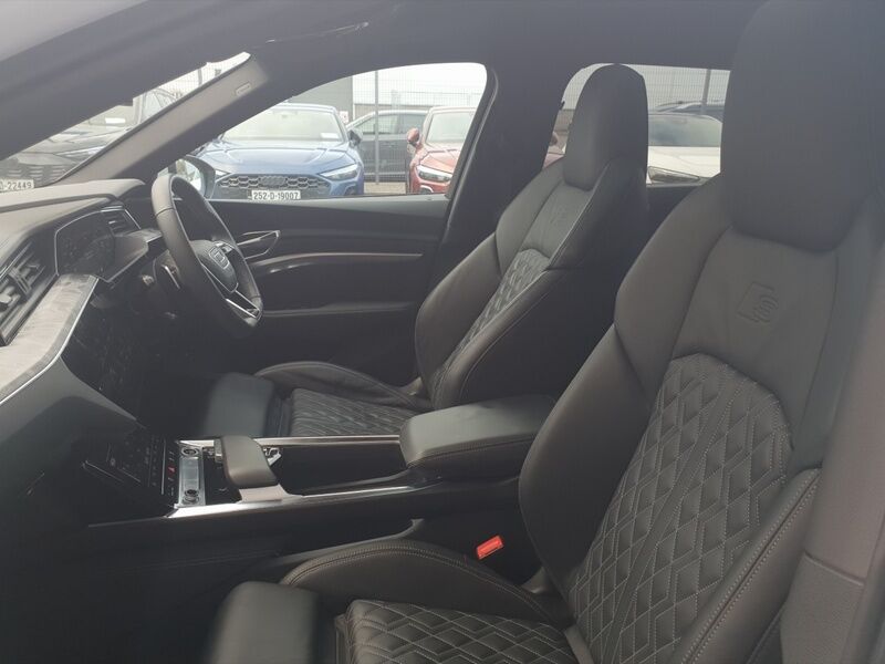 More views of Audi Q8 e-tron