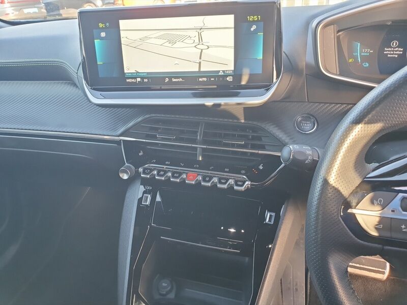 More views of Peugeot 2008