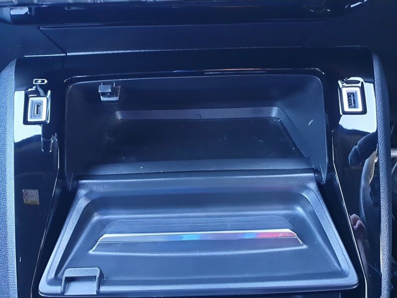 More views of Peugeot 2008