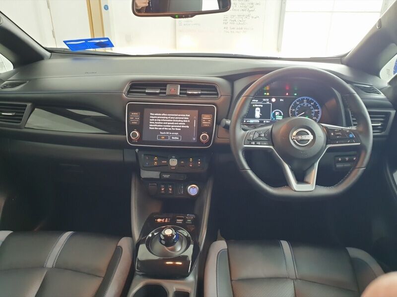 More views of Nissan Leaf