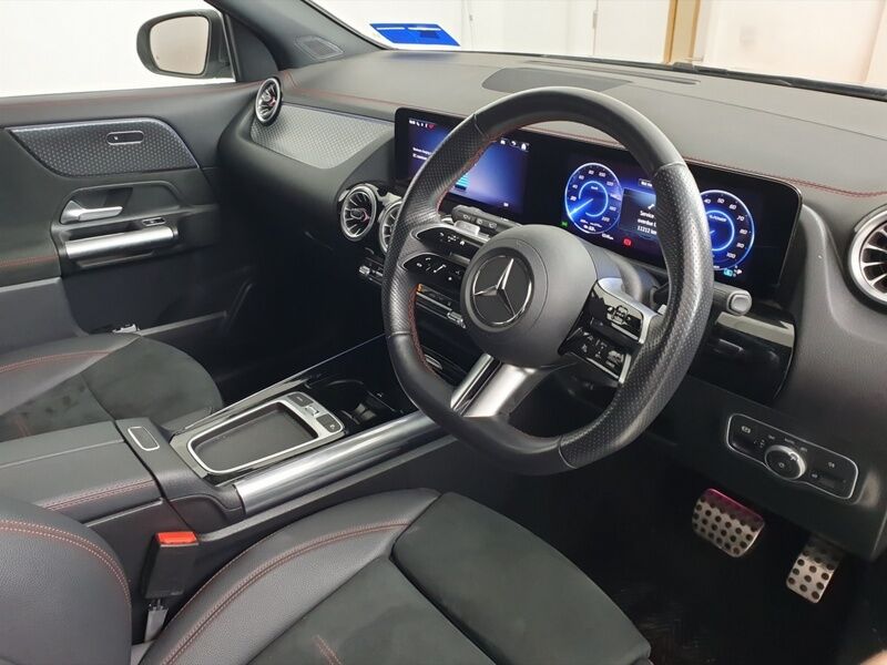 More views of Mercedes-Benz EQA