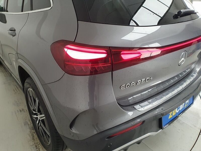 More views of Mercedes-Benz EQA