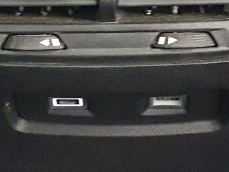 More views of Citroen e-C4