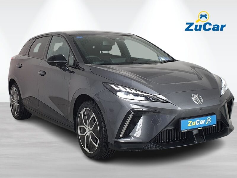 More views of MG MG4