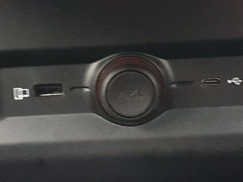 More views of MG MG4