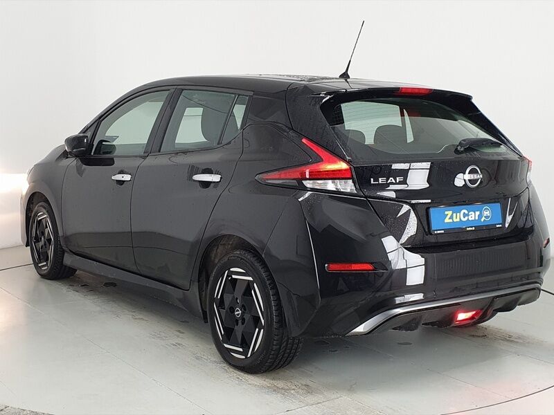 More views of Nissan Leaf