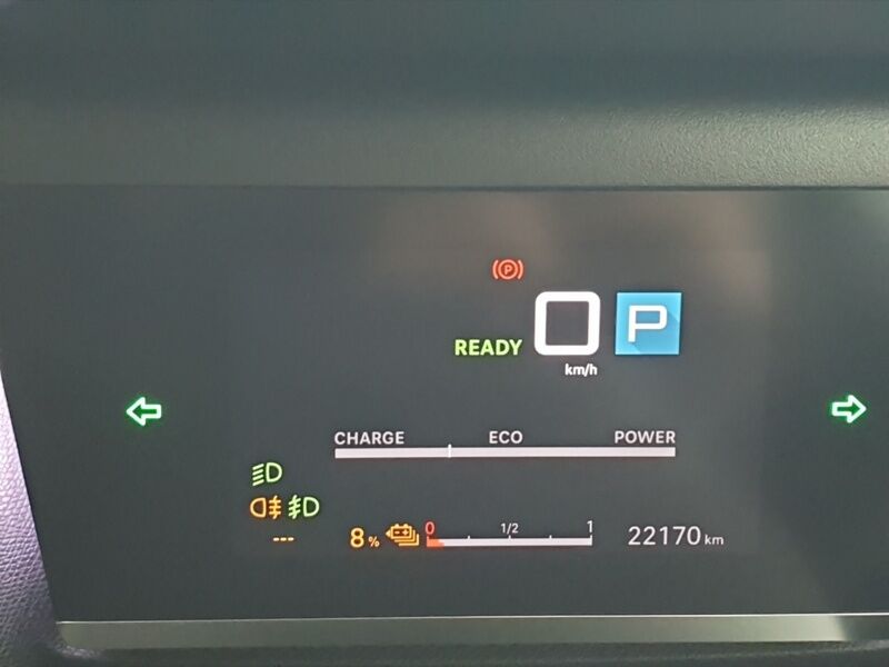 More views of Citroen e-C4 X