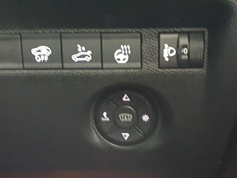 More views of Citroen e-C4 X