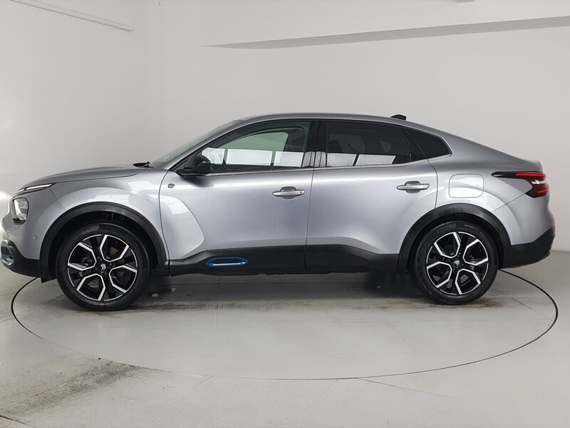 More views of Citroen e-C4 X