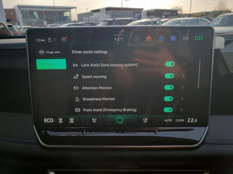 More views of Volkswagen Tiguan