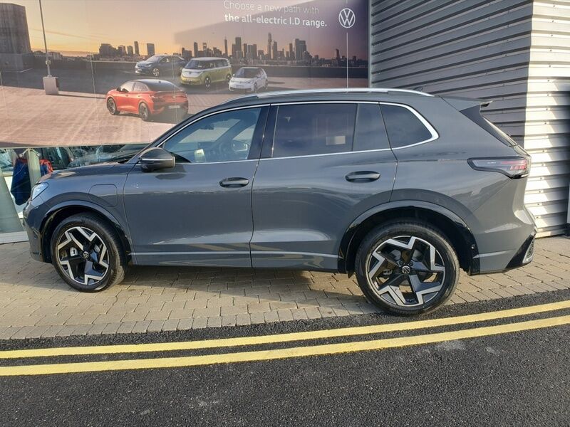 More views of Volkswagen Tiguan