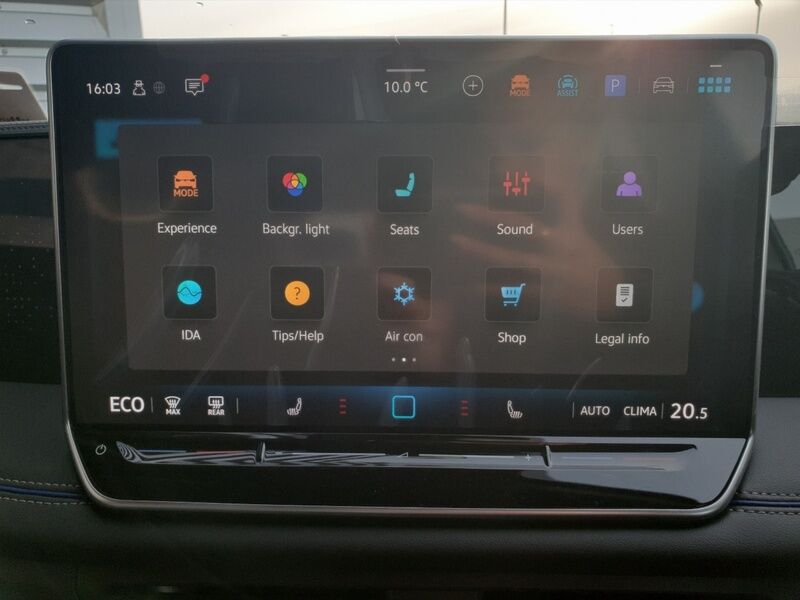 More views of Volkswagen Tiguan