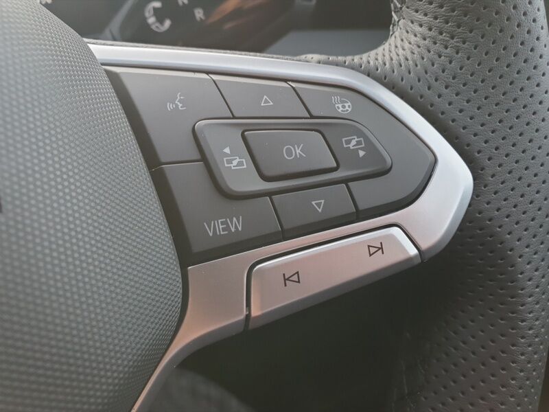 More views of Volkswagen Tiguan