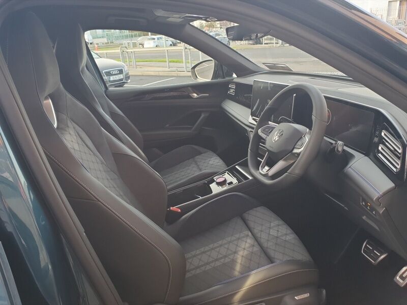 More views of Volkswagen Tiguan