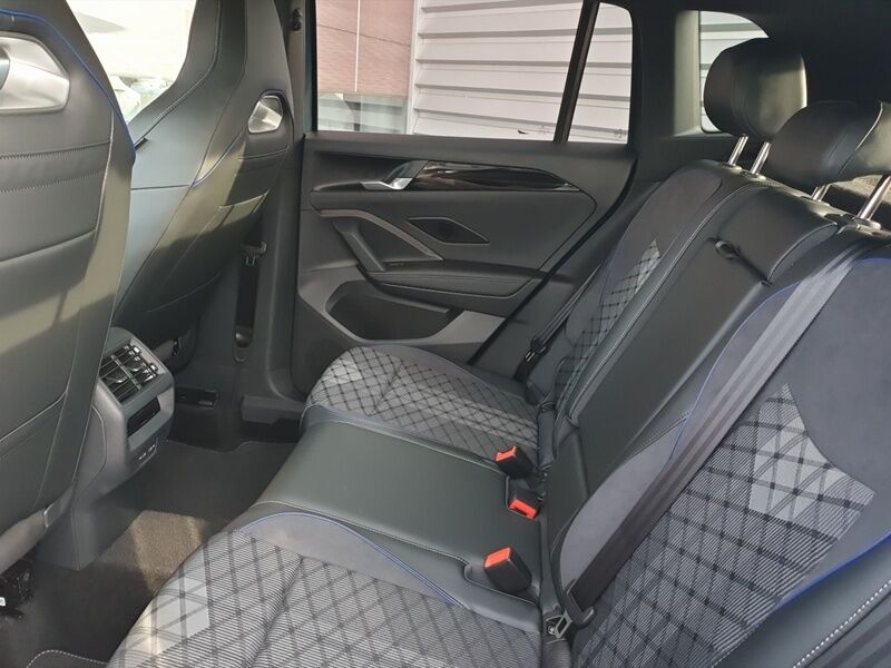 More views of Volkswagen Tiguan