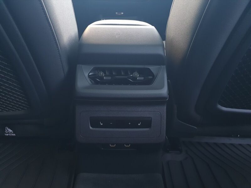 More views of Audi A6 Avant e-tron