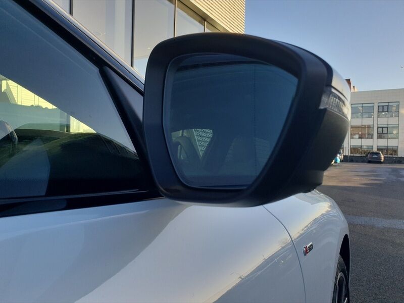 More views of Audi A6 Avant e-tron