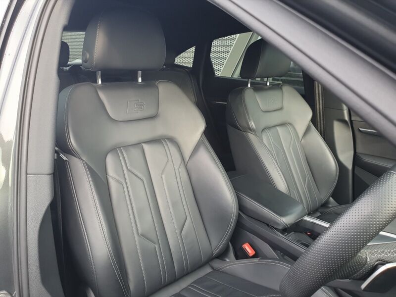 More views of Audi Q8 e-tron