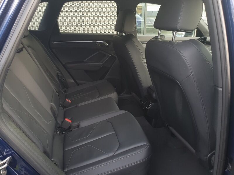 More views of Audi Q3