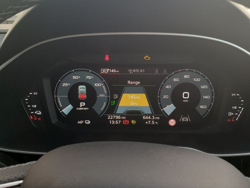 More views of Audi Q3