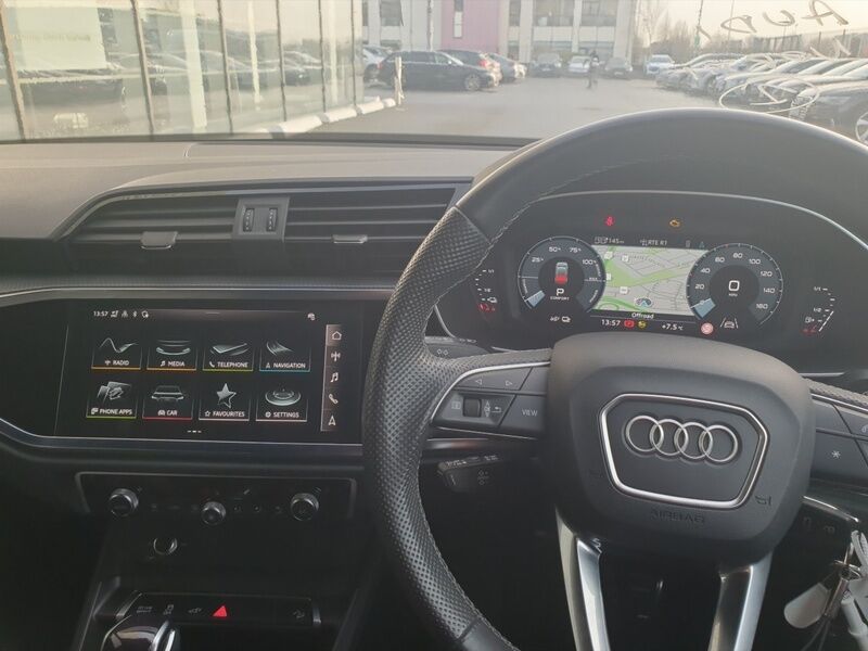 More views of Audi Q3