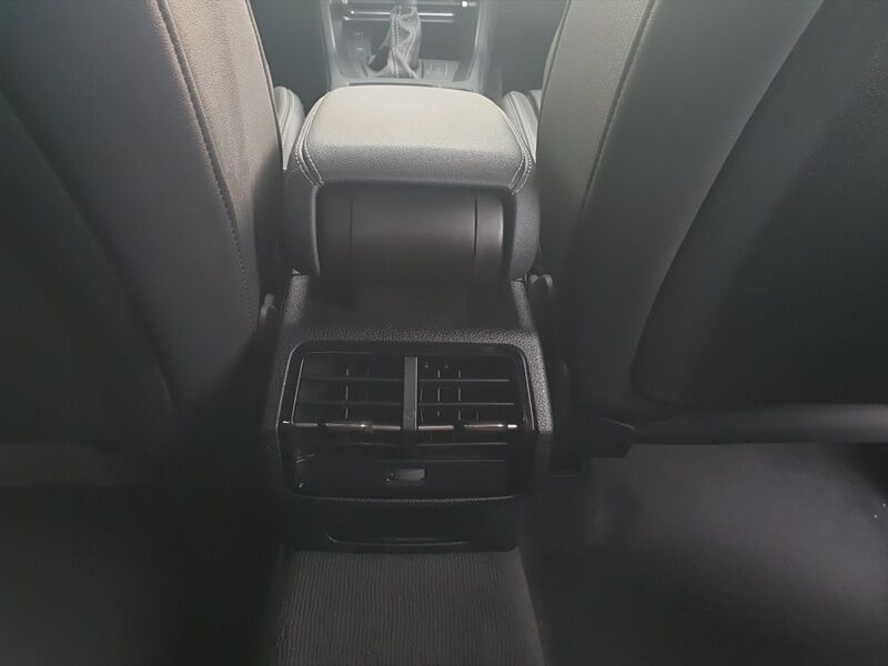 More views of Audi Q3