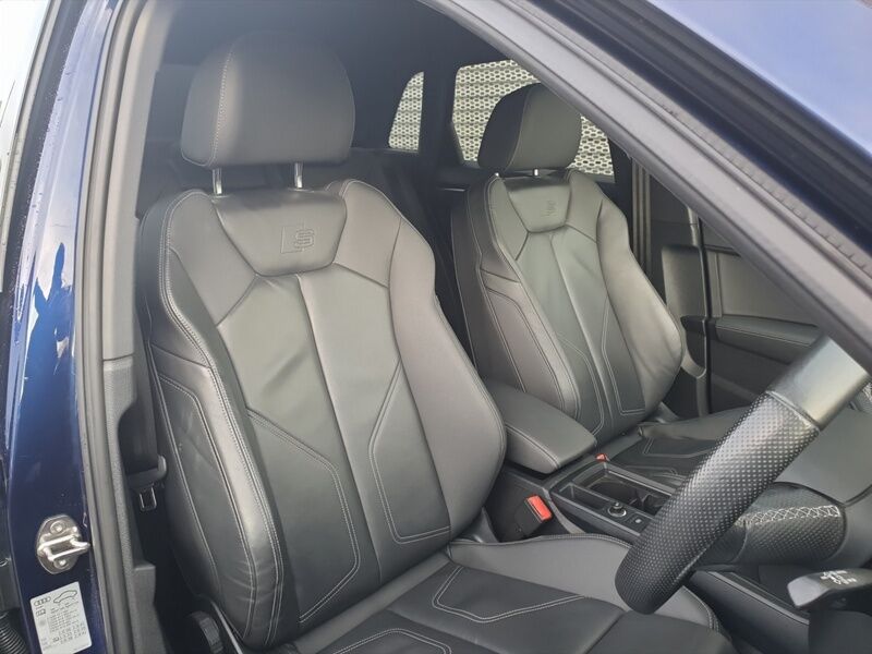 More views of Audi Q3