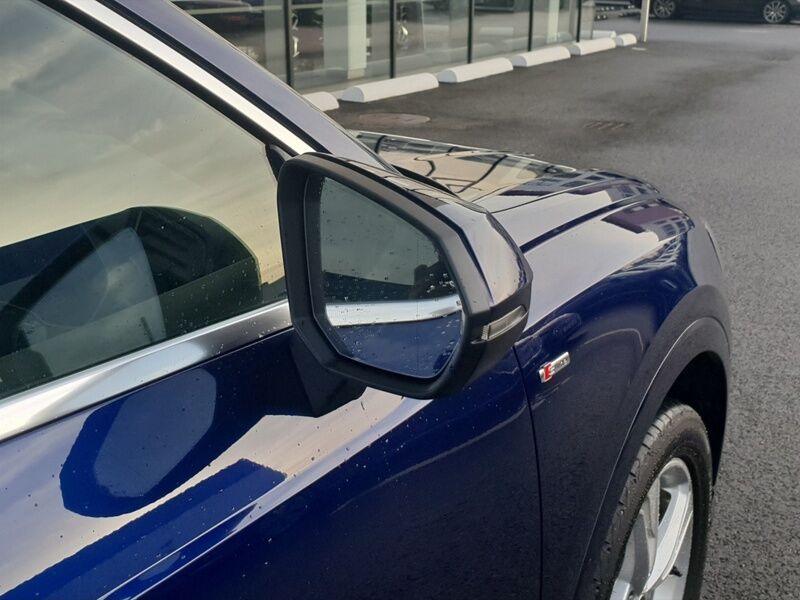 More views of Audi Q3