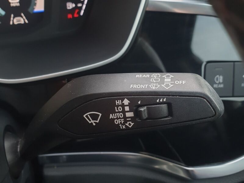 More views of Audi Q3