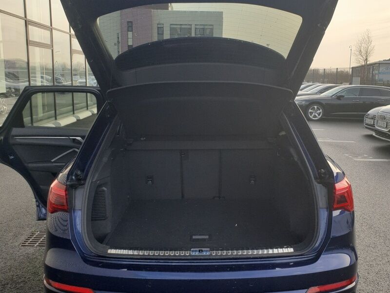 More views of Audi Q3