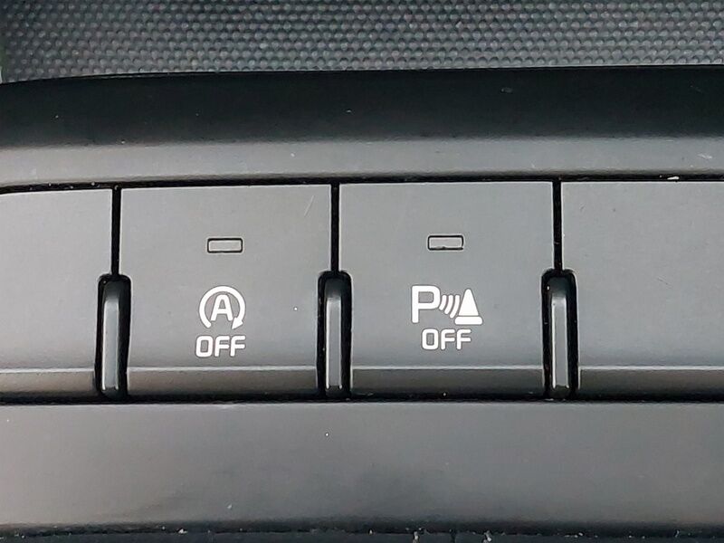 More views of Kia Stonic