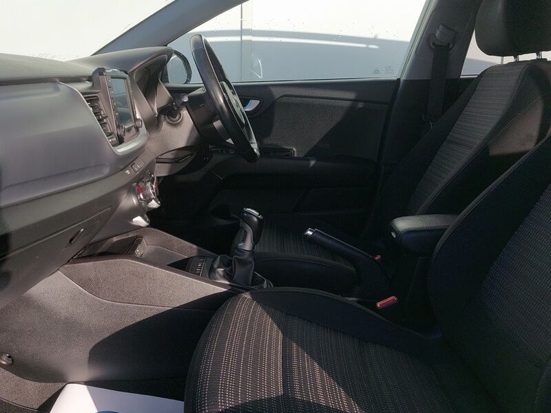 More views of Kia Stonic