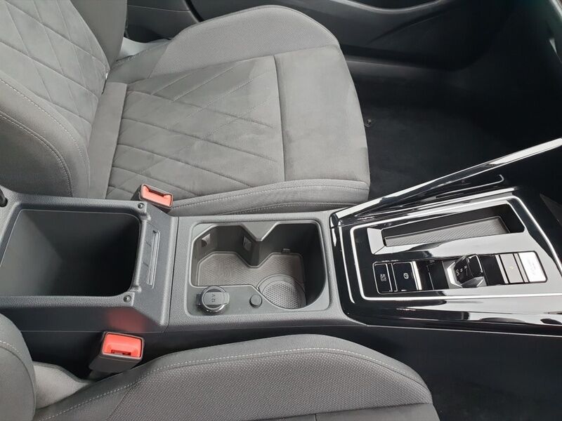 More views of Volkswagen Golf