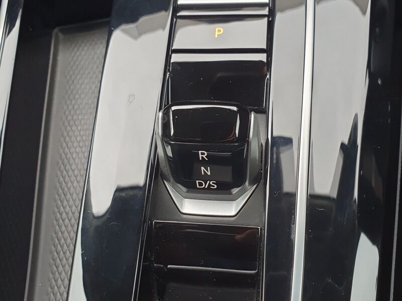 More views of Volkswagen Golf