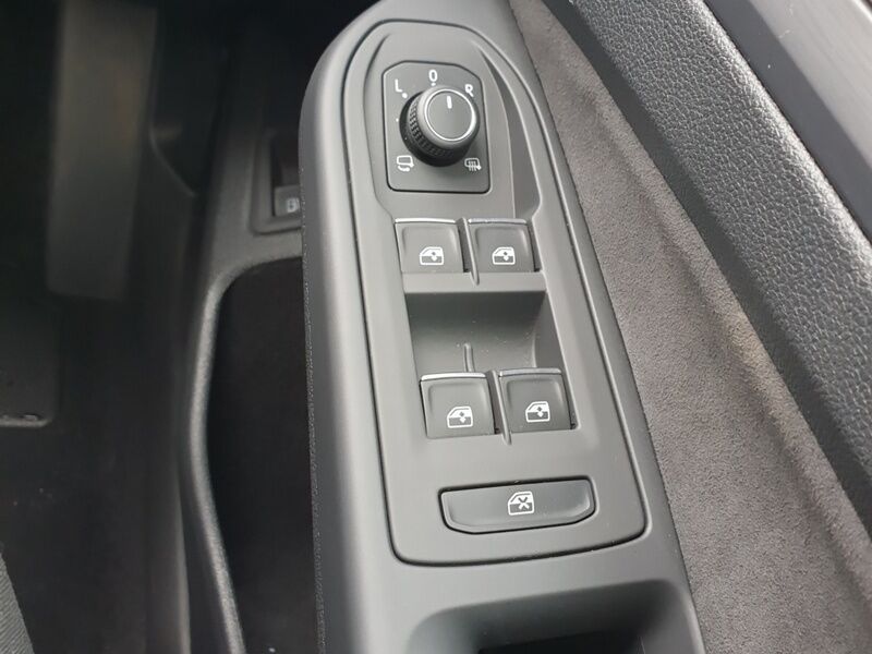 More views of Volkswagen Golf