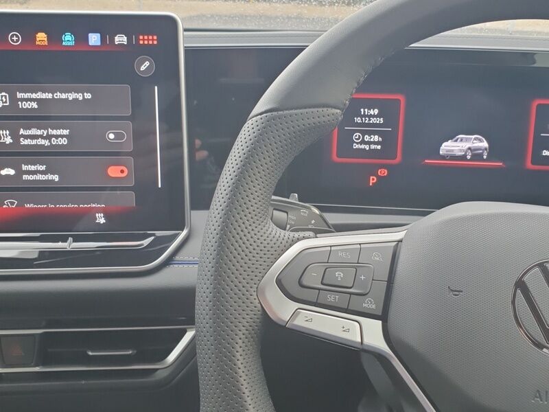 More views of Volkswagen Tiguan