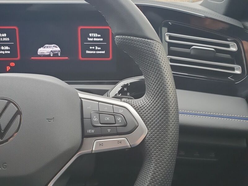 More views of Volkswagen Tiguan