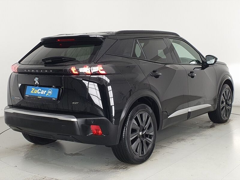 More views of Peugeot 2008