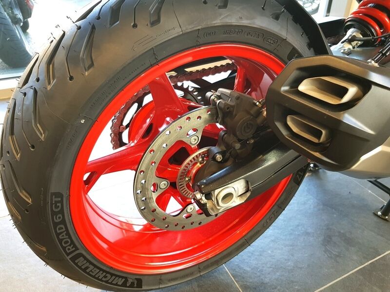 More views of BMW F 900 XR