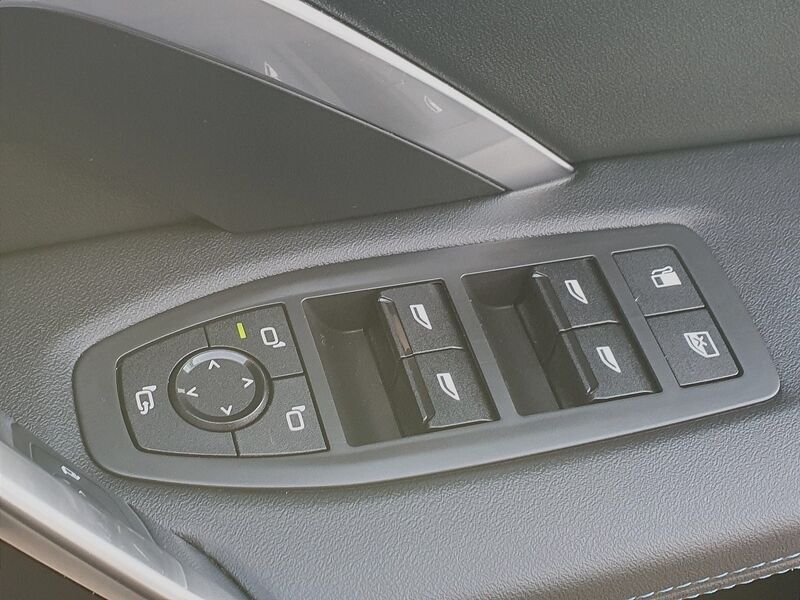 More views of BMW X1