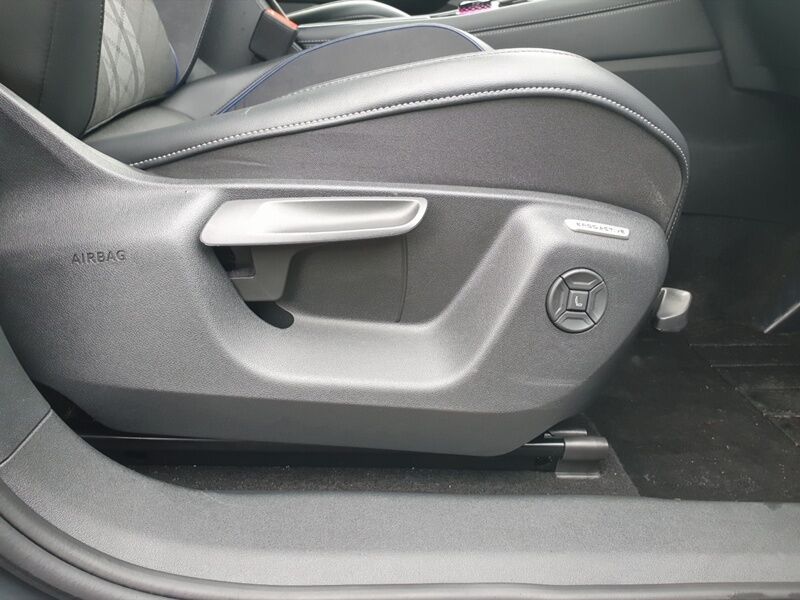 More views of Volkswagen Tiguan