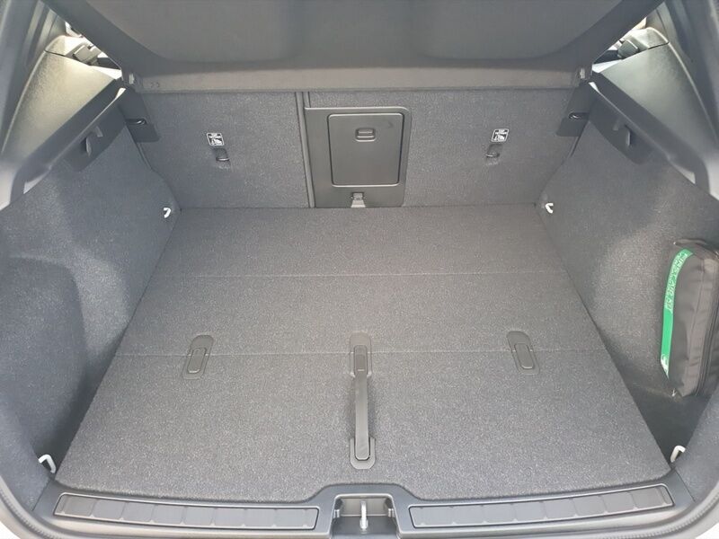 More views of Volvo EX40