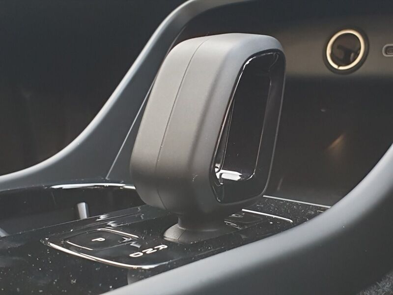 More views of Volvo EX40