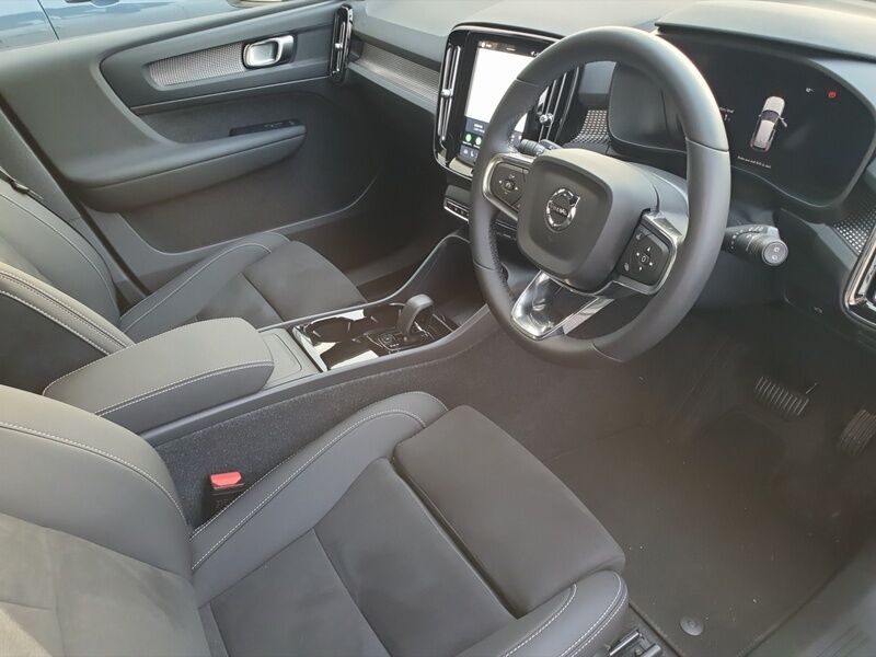 More views of Volvo EX40